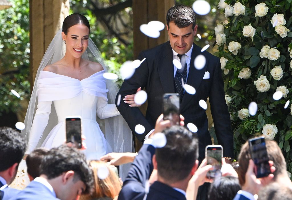 Nacho Boluda y Lucía Gutiérrez tras darse el ´sí quiero´, a 28 de junio de 2025, en Santander (España)

