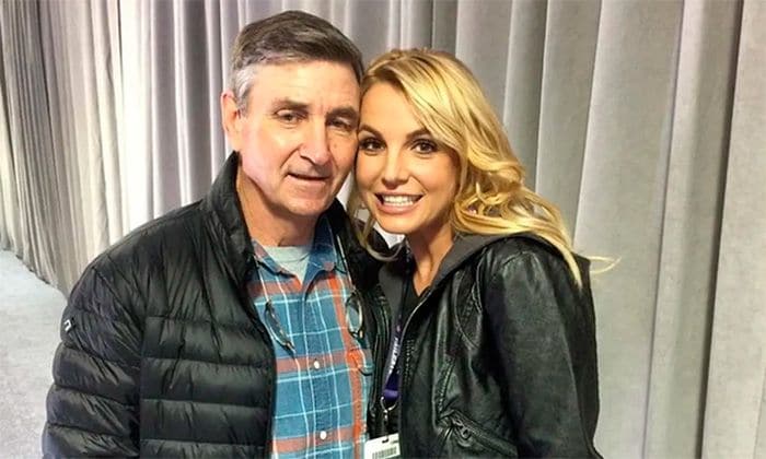 Britney Spears con sus padres