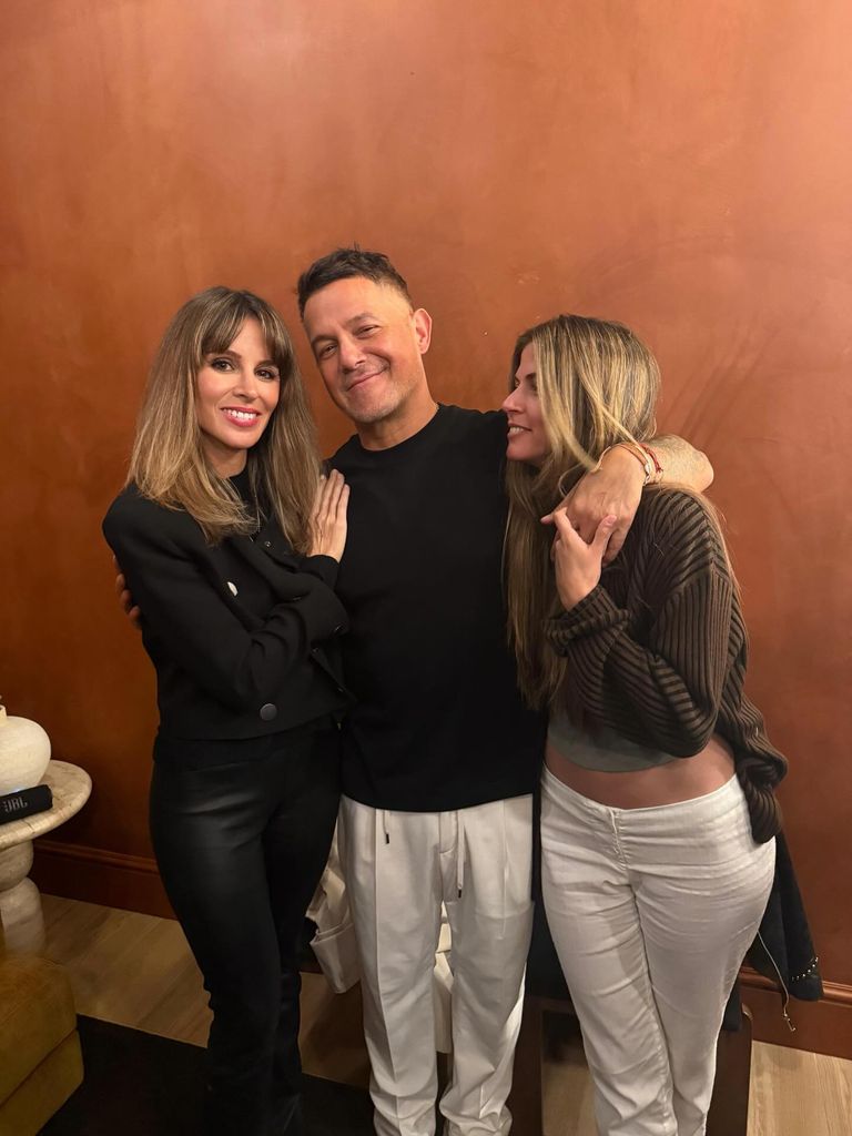 Alejandra Gere compartió su encuentro con Alejandro Sanz y Stephanie Cayo en Brooklyn.