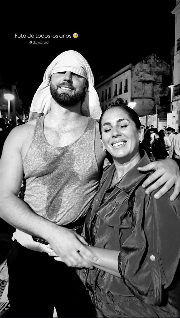 Anabel Pantoja y David Rodriguez en Semana Santa