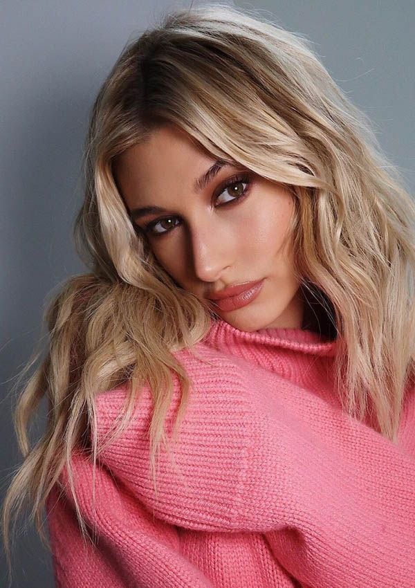 hailey-bieber-ondas-naturales