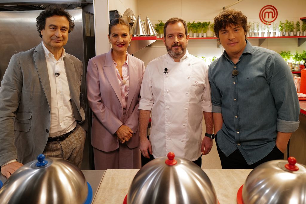 Los jueces de MasterChef, junto con el jefe de cocina del restaurante madrileño Desde 1911.