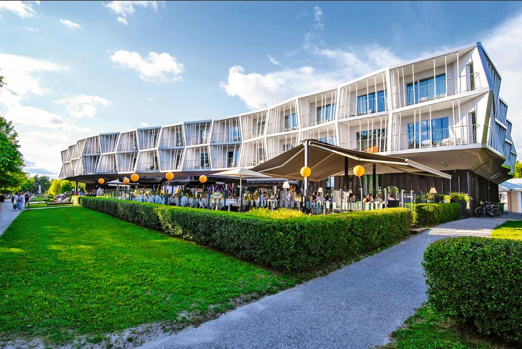 Pärnu: Hedon Spa Hotel, perfecto para combinar playa, bienestar y gastronomía.