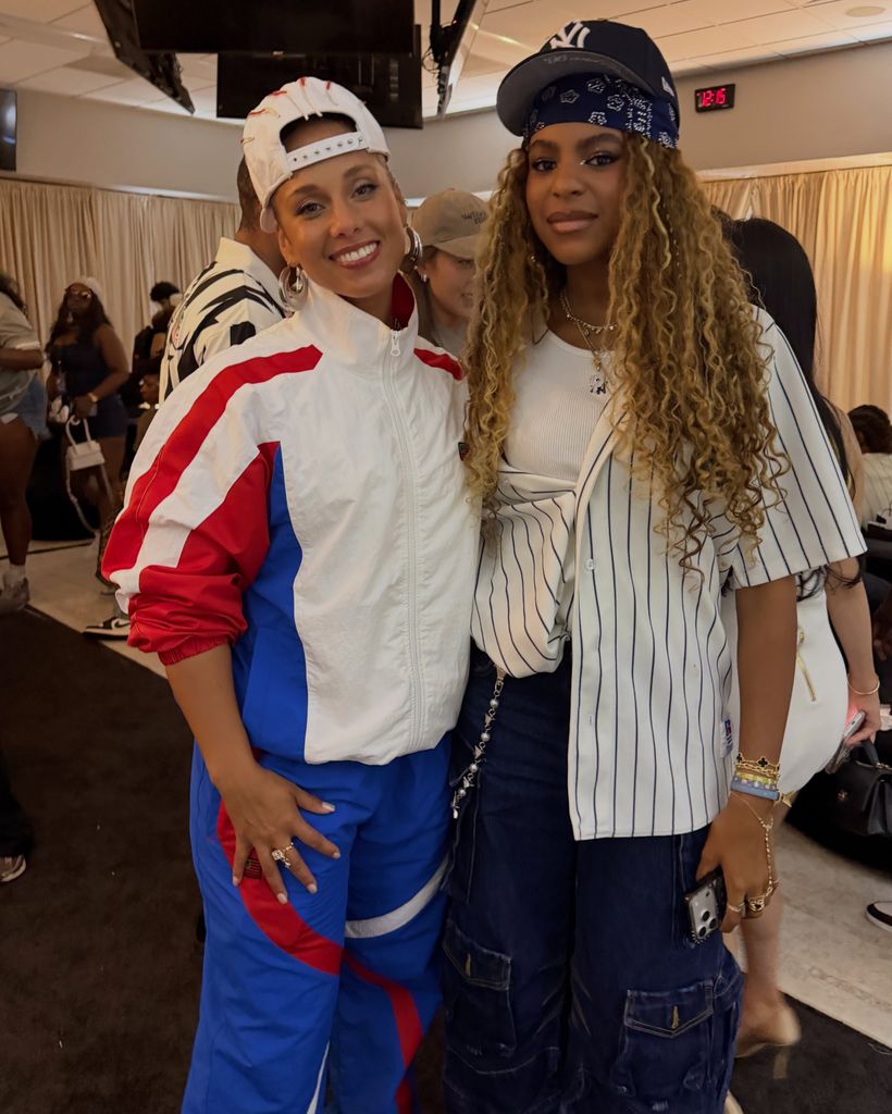 Blue Ivy con Alicia Keys en el concierto de Jay Z