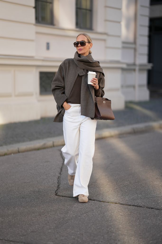 8 ideas para dar un giro a la forma de llevar tu bufanda