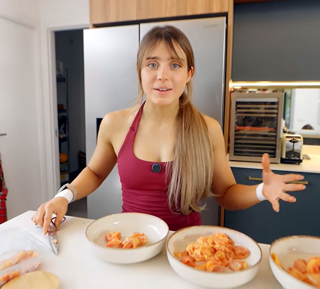 La creadora de contenido ha experimentado un evidente cambio físico gracias a su exigente dieta y las horas de entrenamiento.