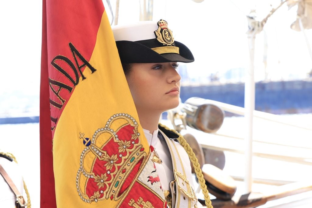 La princesa Leonor en Montevideo con el buque Juan Sebastian Elcano
