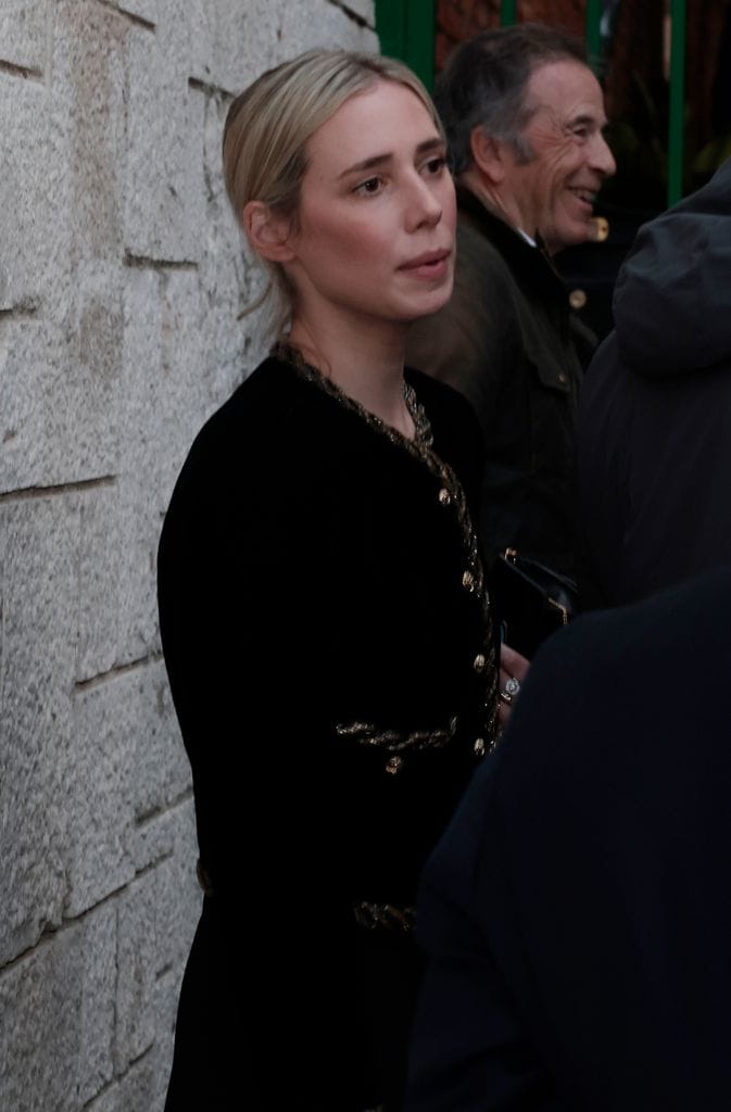 Lulu Figueroa en el funeral de su padre