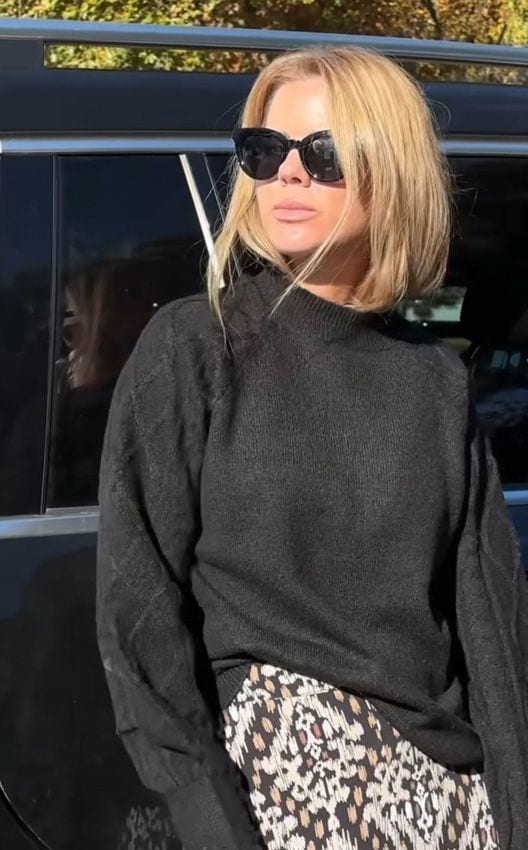 Los tres looks de Amelia Bono con prendas españolas y rebajadas este diciembre