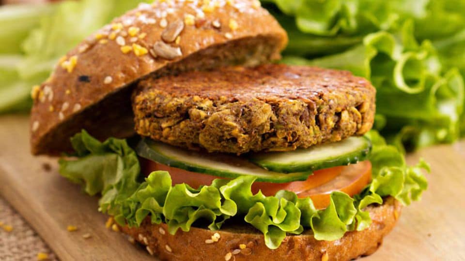 Hamburguesa vegetal de lentejas y pistachos
