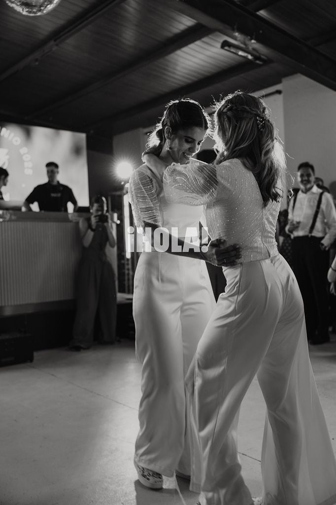 Las novias abriendo el baile