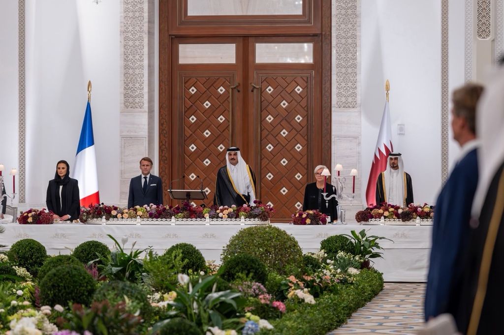 Cena de gala del emir de Catar en honor al presidente francés Macron