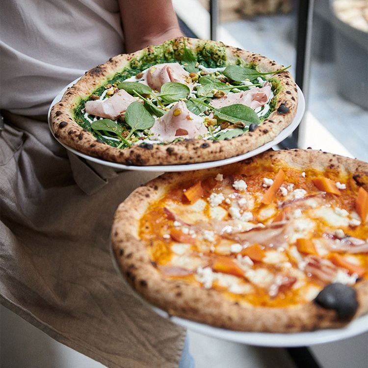Dos pizzas de Sartoria Panatieri
