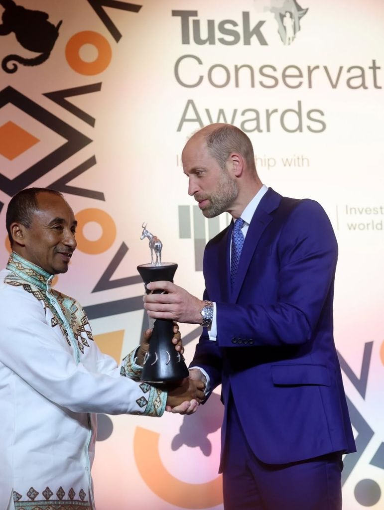 Amelia y Eliza Spencer deslumbran de gala con su primo el príncipe Guillermo