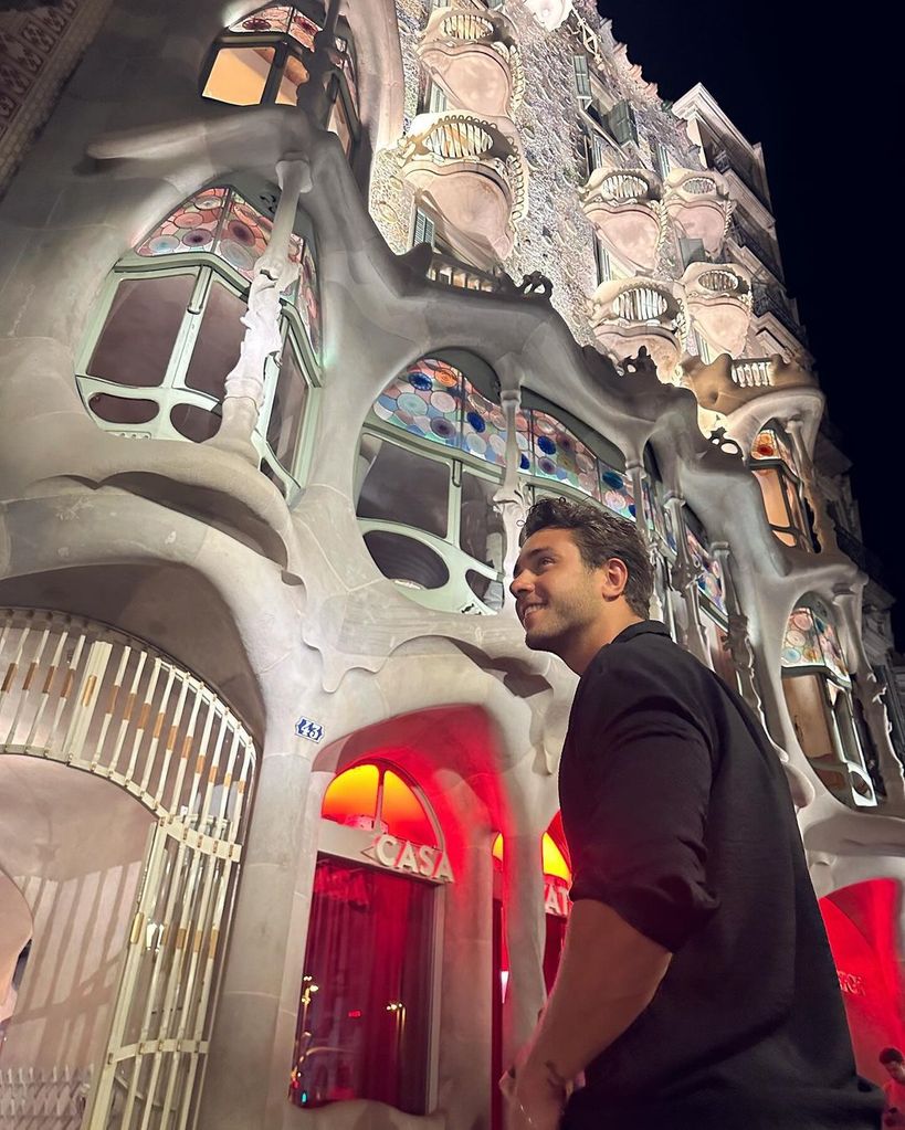 Onur Seyit Yaran ('Hermanos') tuvo tiempo de visitar la Casa Batlló de Barcelona