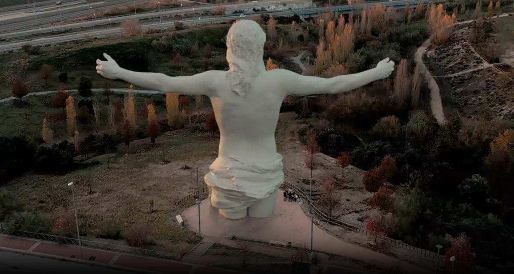 Un corazón que late, brazos de 60 metros y luz que atraviesa su cuerpo: así será el Cristo más grande del mundo (y estará en Madrid)