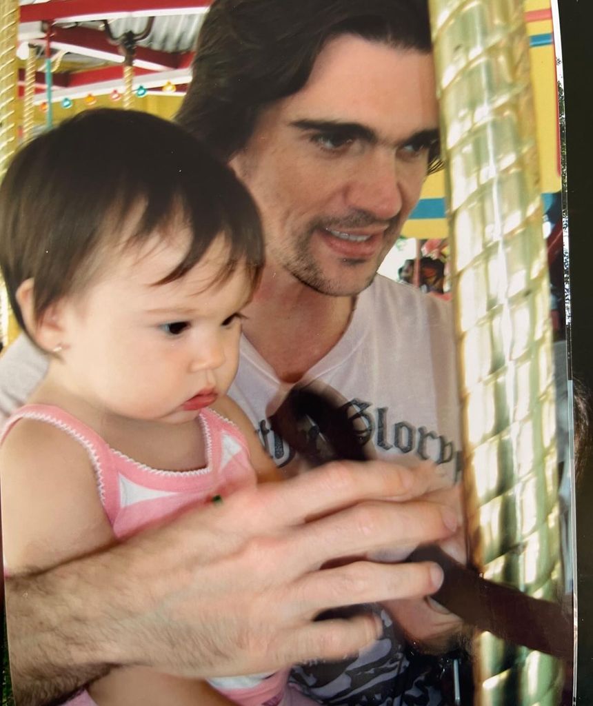 Juanes compartió tiernas fotos junto a su hija Paloma cuando apenas era una bebé.