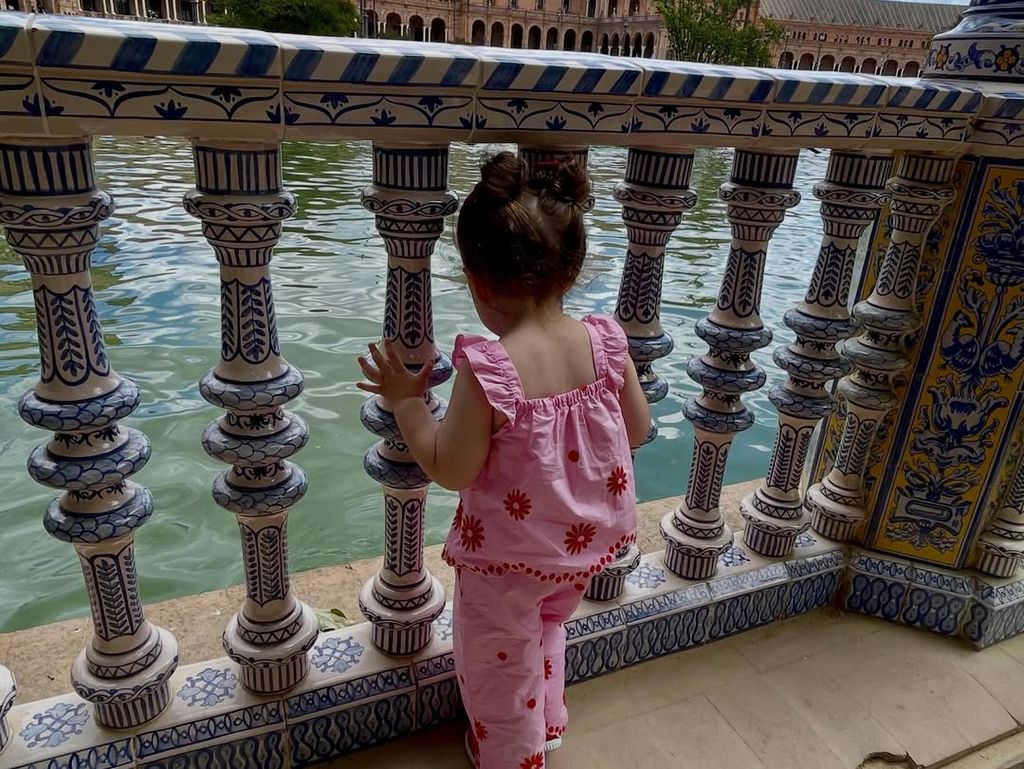 Valeria, la hija de Cristina Pampín, en Sevilla