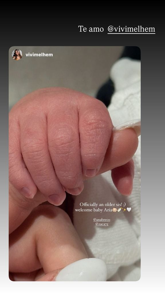 La completa una hermosa familia que anhelaba su llegada