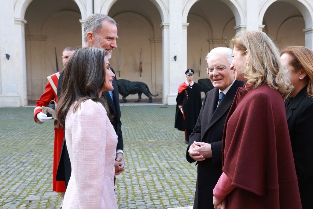 Rey Felipe VI y reina Letizia con Sergio Mattarella y su hija Laura