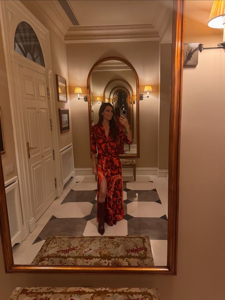 Ana Boyer con vestido de Johanna Ortiz.