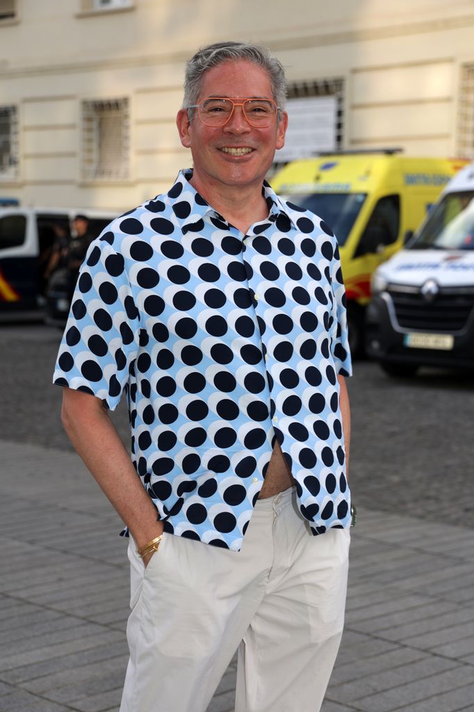 Boris Izaguirre asiste al concierto de Miguel Bosé en el estadio Movistar Arena, a 1 de junio de 2025, en Madrid 