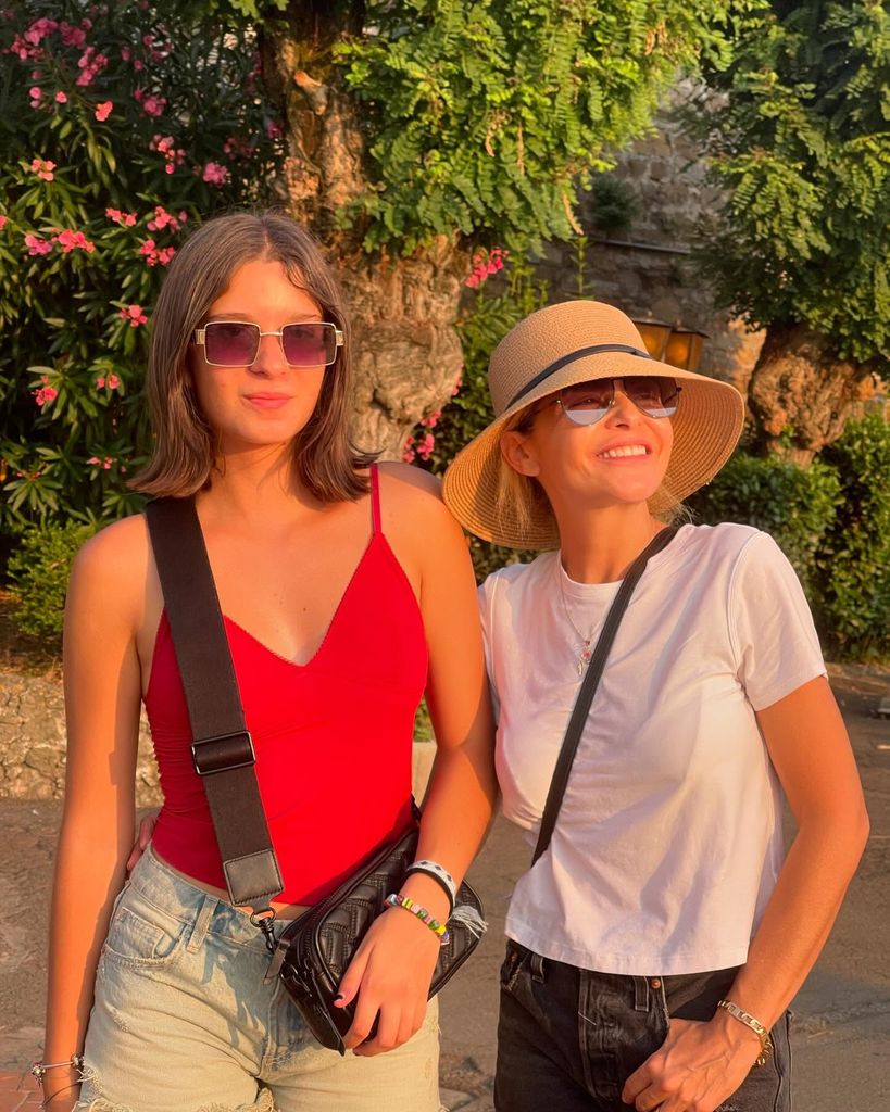 Itatí Cantoral con su hija María Itatí