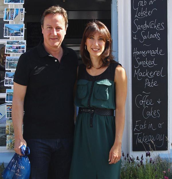 David y Samantha Cameron se han sincerado en varias entrevistas sobre el duro momento que atravesaron a causa de la enfermedad y la muerte de su hijo Ivan
