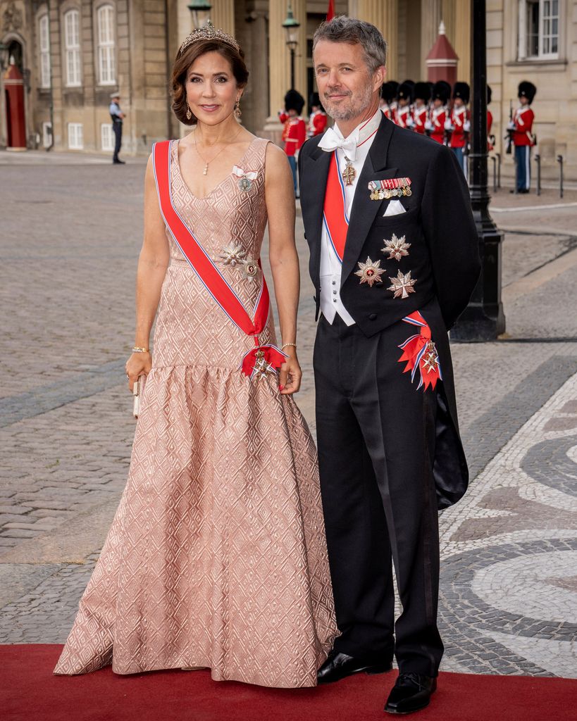 Los entonces príncipes herederos Federico y Mary de Dinamarca a su llegada a una cena celebrada en el Palacio de Amalienborg, en Copenhague, el 15 de junio de 2023.