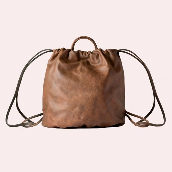 Mochila-bolso fruncida de piel cuero envejecido