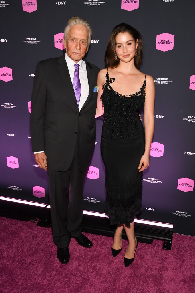 Michael y Carys Douglas, 2025