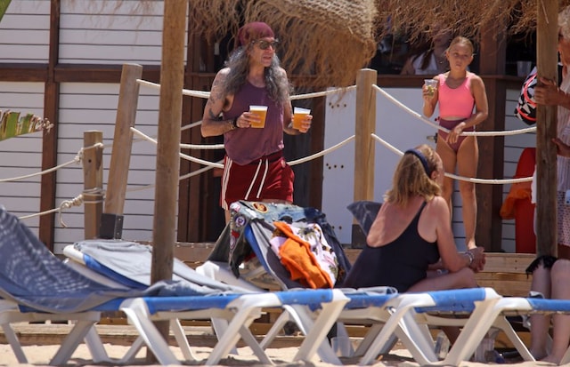 El look más inesperado de Mario Vaquerizo en Cádiz esconde uno de sus  secretos mejor guardados