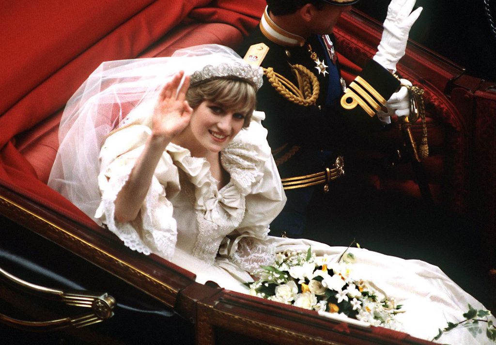Diana de Gales el día de su boda con Carlos de Inglaterra