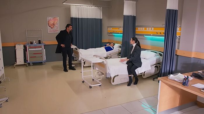 Avance de 'Hermanos': Akif sospecha que hay algo más detrás del enfrentamiento de Sevval y Suzan que una discusión por Yaman