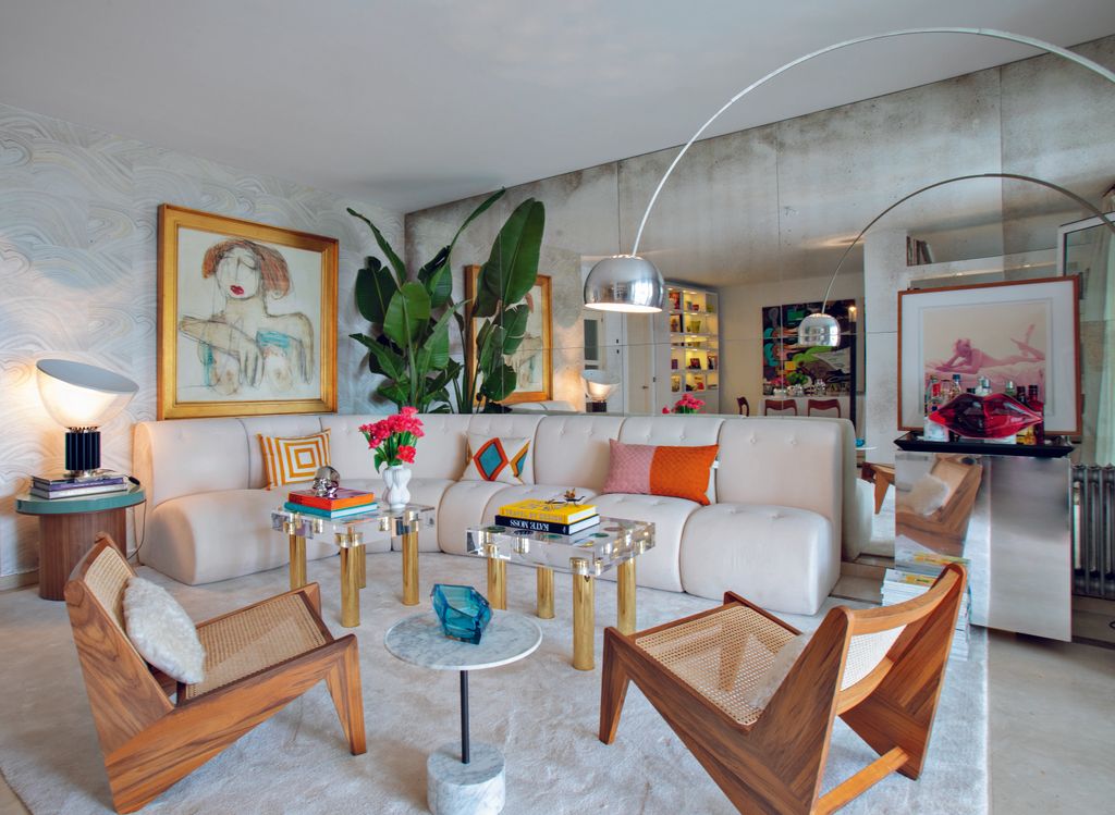 Así es el ecléptico salón de la casa de Marta Sánchez