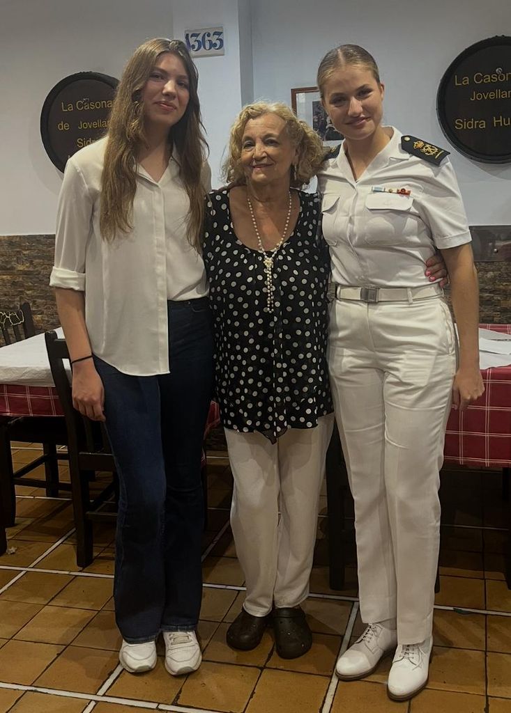 El reencuentro de la princesa Leonor y la infanta Sofía en Gijón