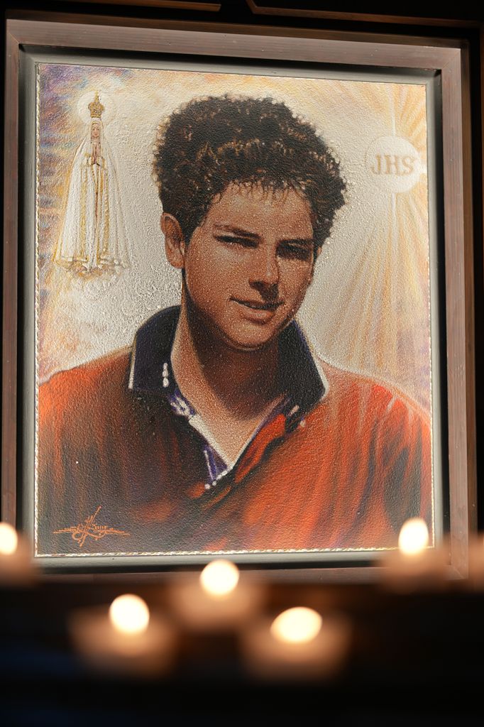 Una fotografía de la pintura del beato Carlo Acutis.