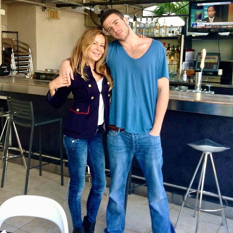 Ana Obregón con su hijo Aless