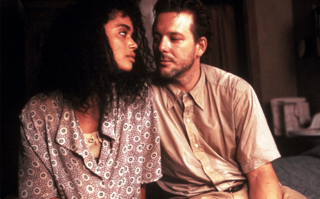 La versión cinematográfica estuvo protognizada por Micky Rourke, Lisa Bonet y Robert De Niro