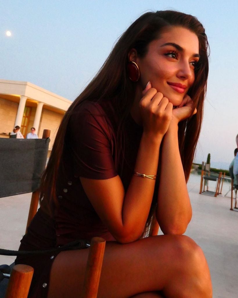 Tras su mediática ruptura con Kerem Bürsin, Hande Erçel mantuvo una corta relación con Kaan Yıldırım