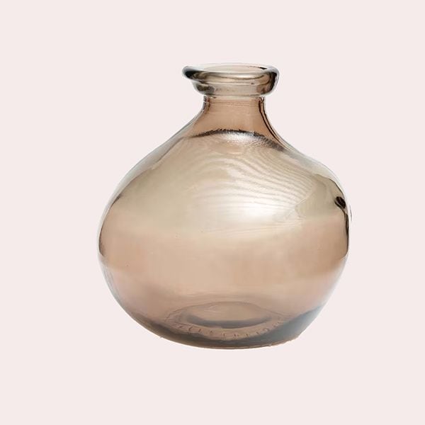 2025_summer - Jarrón con forma orgánica de vidrio reciclado beige h16 Maisons du Monde