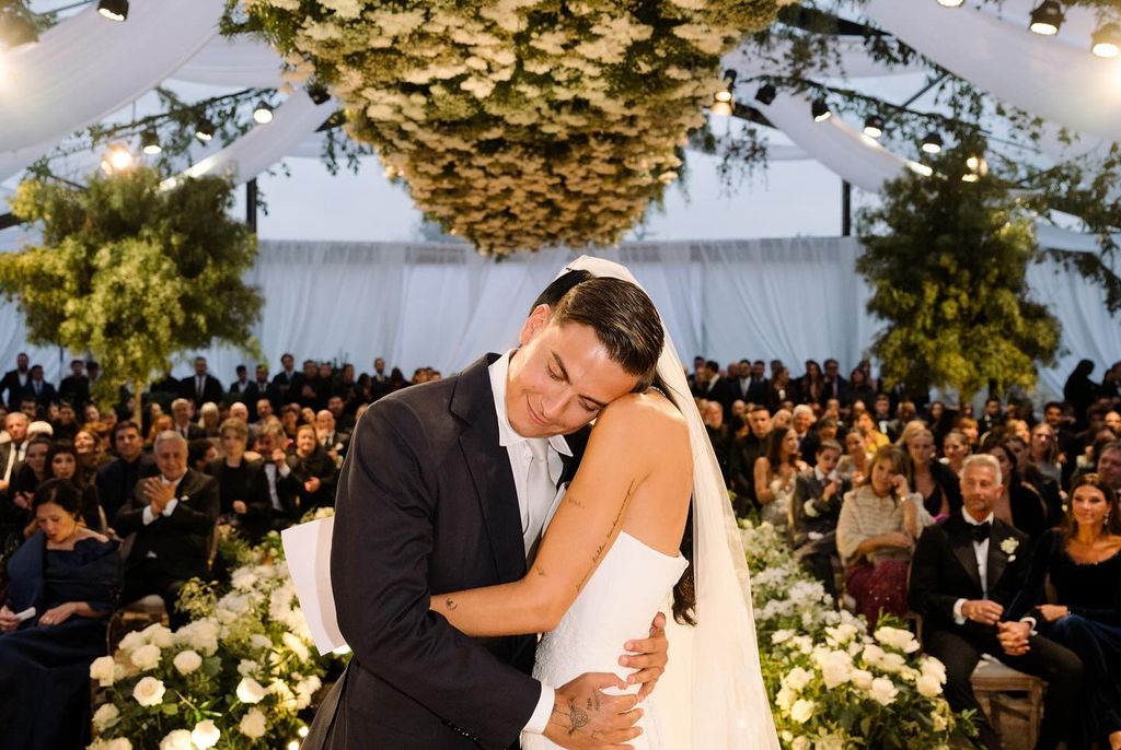 Oriana Sabatini y Paulo Dybala sellaron su amor con una hermosa boda.