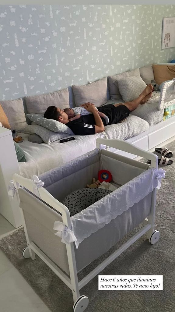 James Rodríguez compartió esta entrañable foto de cuando Samuel era una bebé.