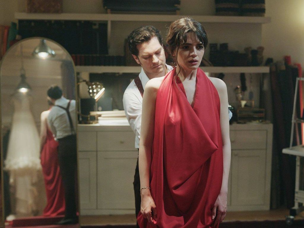 Tienes disponibles las tres temporadas de 'El sastre' en Netflix