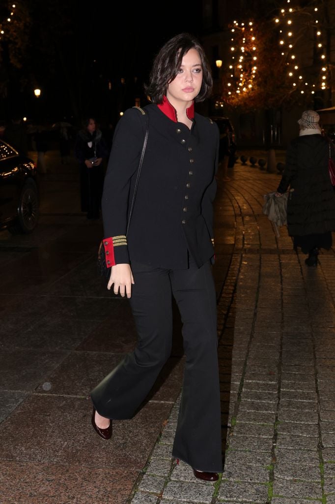 Alejandra Cortina en el Teatro Real para asistir al estreno de la ópera 'Carmen'