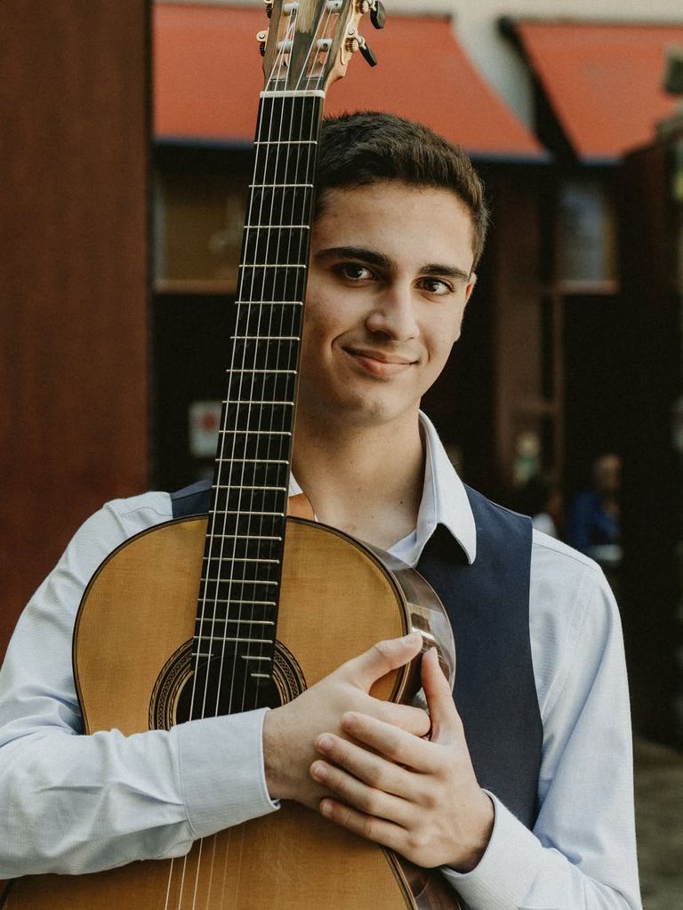 Ausiàs Parejo, nominado a los Latin Grammy 2025