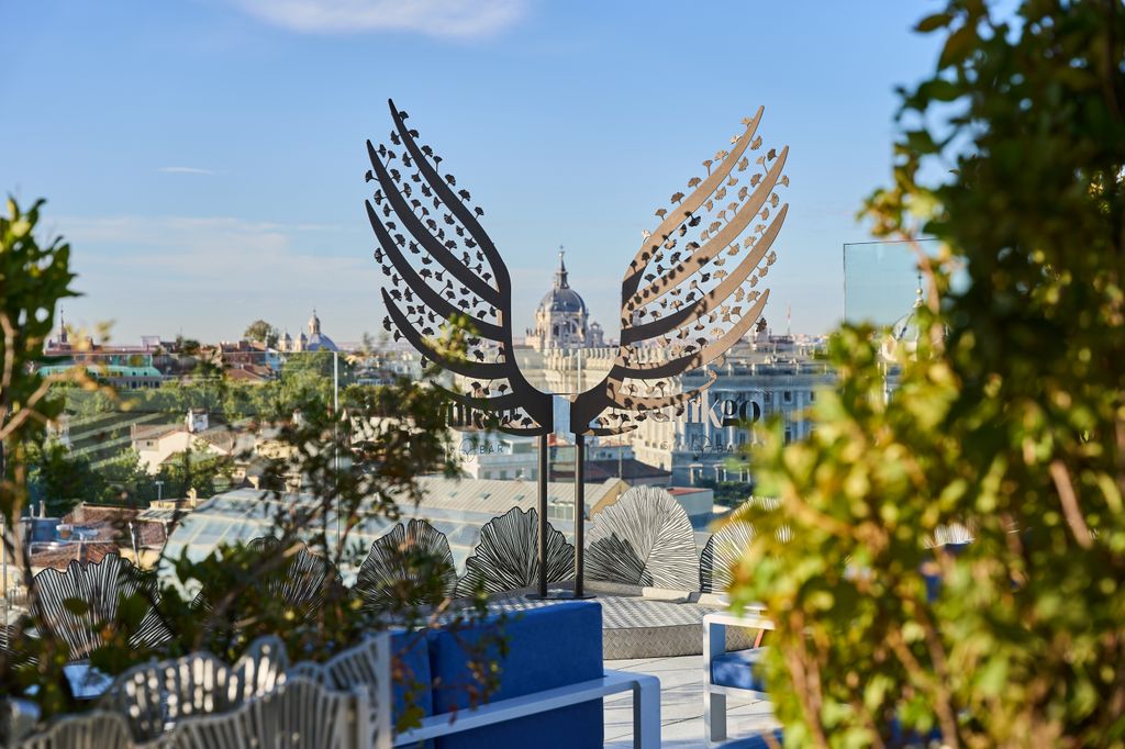 En VP Plaza España Design 5* - Ginkgo Restaurante & Sky Bar no te puedes perder su maridaje de cócteles con sushi.