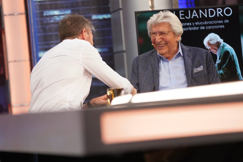 Manuel Alejandro, el célebre compositor español visita El Hormiguero para hablar de su trayectoria profesional