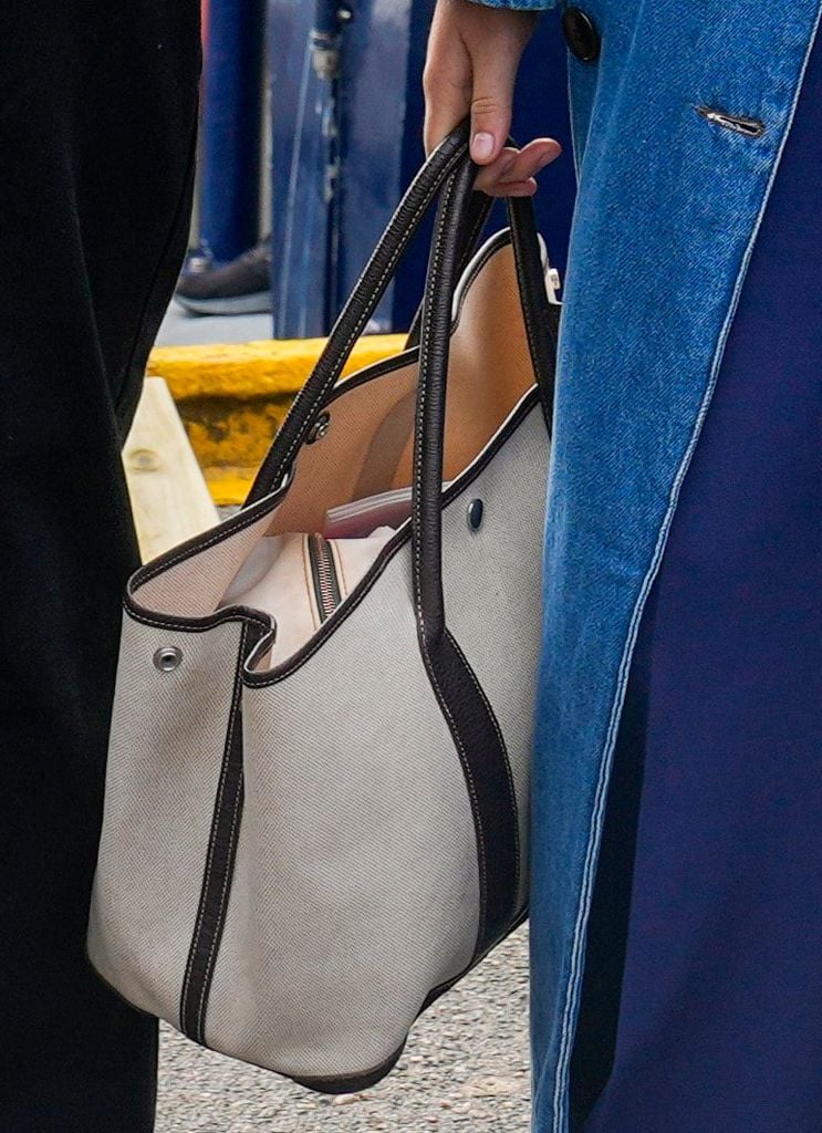 El bolso Hermès Cabas Garden Party de Ingrid Alexandra de Noruega, heredado de su madre