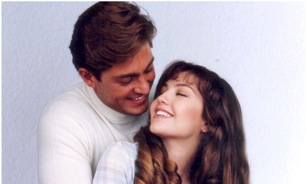 fernando colunga y thali a en mari a mercedes 02 a